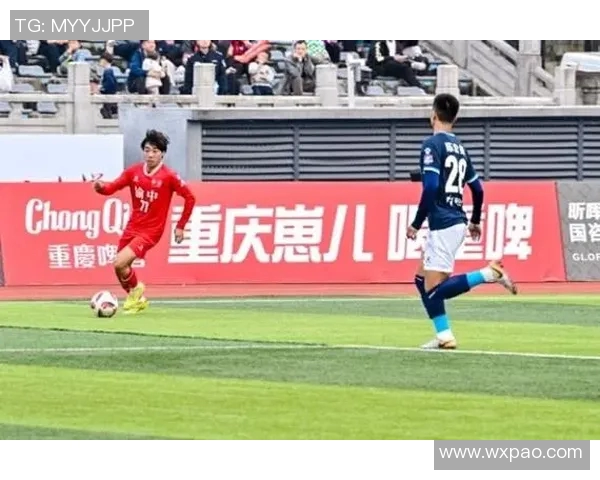 重庆足球队现状揭秘：激情与挑战交织的绿茵传奇